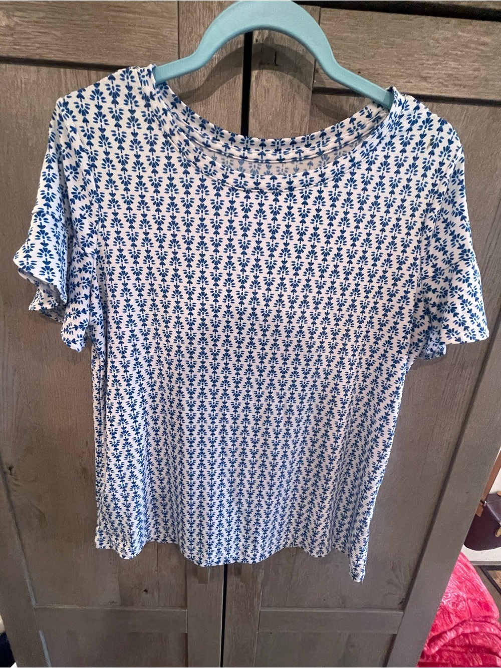 Worthington White Short Sleeve Tee with Blue Floral Pattern